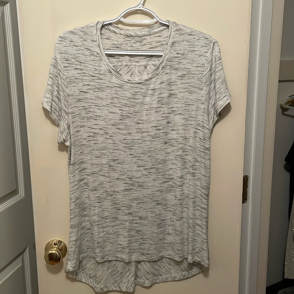 Avia, size L, T shirt, black, gray and white, longer style over the hips.